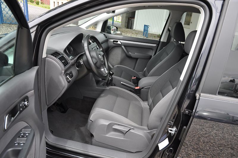 Volkswagen Touran 1.2TSi 77kW Comfort - fotka 6 z 19