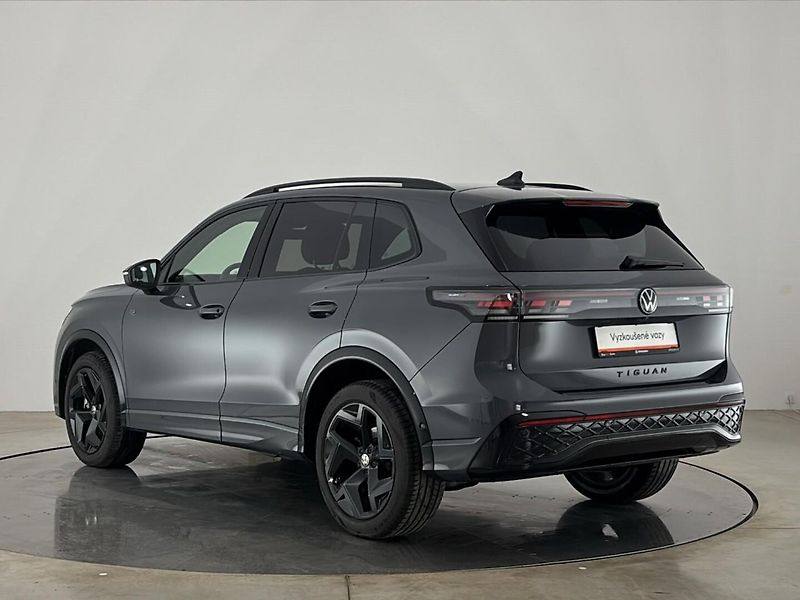 Volkswagen Tiguan R-Line 4MOT DSG - fotka 15 z 31