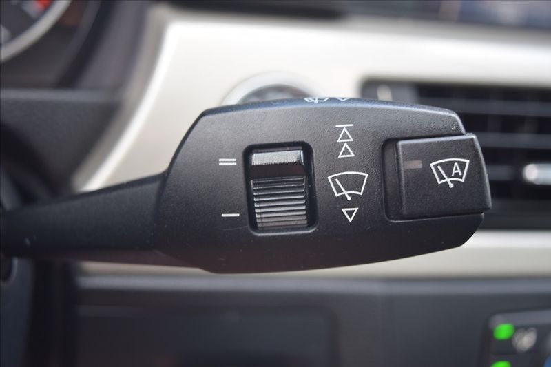 BMW Řada 3 2,0 i 105KW PO SERVISE TOP! - fotka 35 z 48