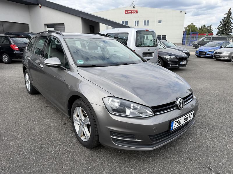 Volkswagen Golf 1.2 tsi, 77kw - fotka 4 z 19