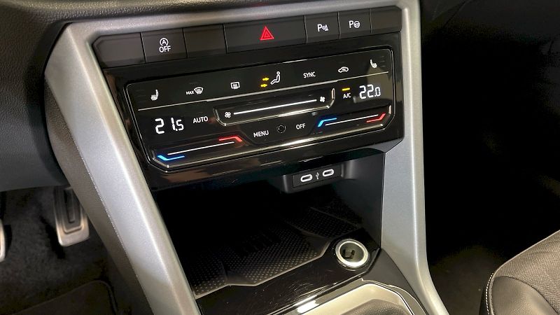 Volkswagen T-Roc (2025) Life GOAL 1.0 TSI 85kW - fotka 25 z 32