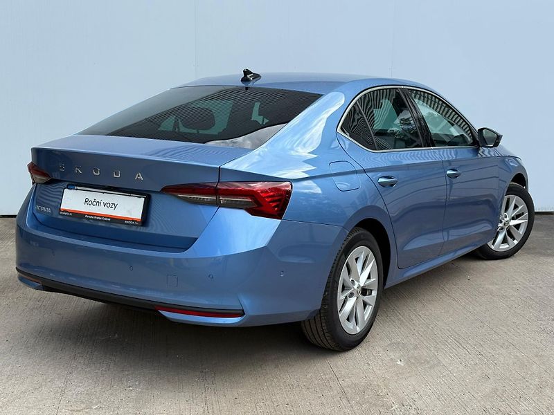Škoda Octavia Top Selection 2.0 TDI 110kw DS - fotka 2 z 24
