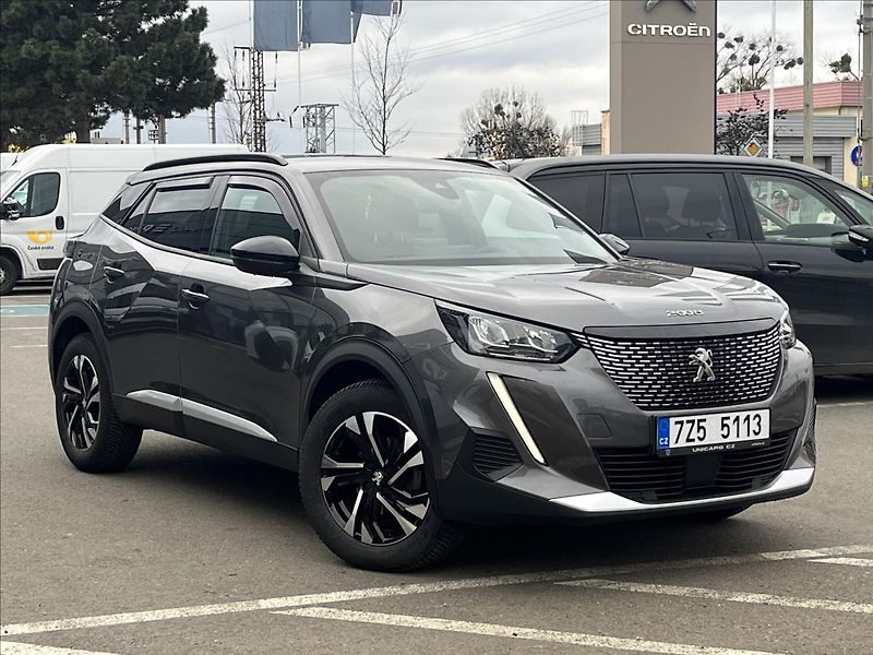 Peugeot 2008 1,2 PT  Allure EAT8 zár 6/28 - fotka 3 z 24