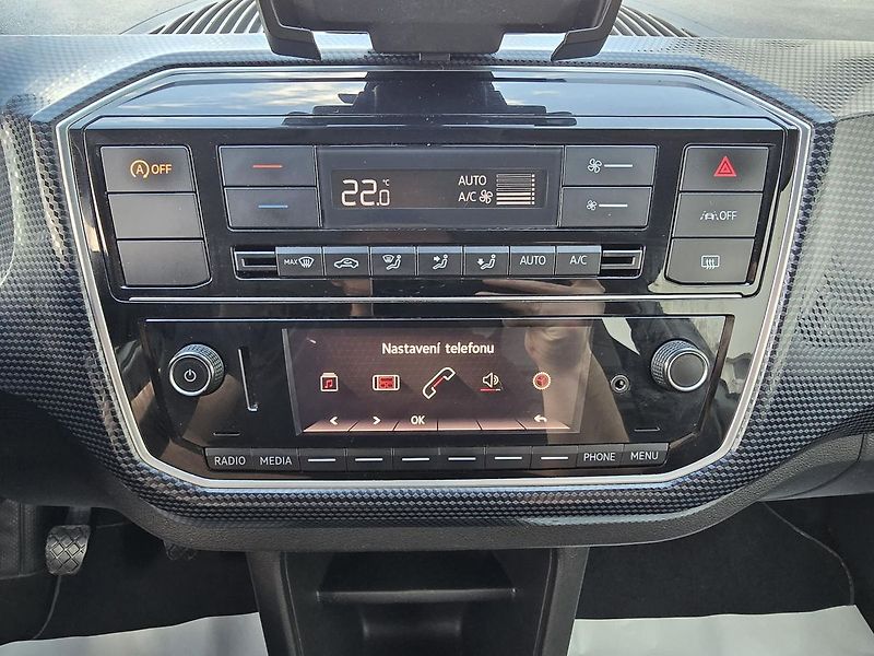 Volkswagen up! CNG KAMERA + DIGIKLIMA ČR - fotka 20 z 25