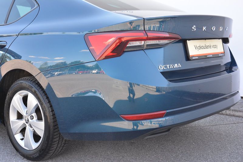 Škoda Octavia (2022) 1.5 TSI Ambition PLUS - fotka 9 z 26