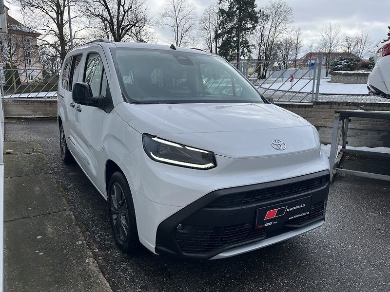 Toyota ProAce City Verso 1.5L D Family - fotka 3 z 32