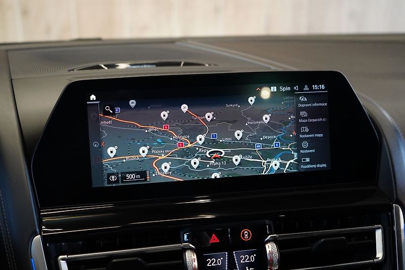 BMW Řada 8 M850i xDrive, Golden Thunder - fotka 33 z 50