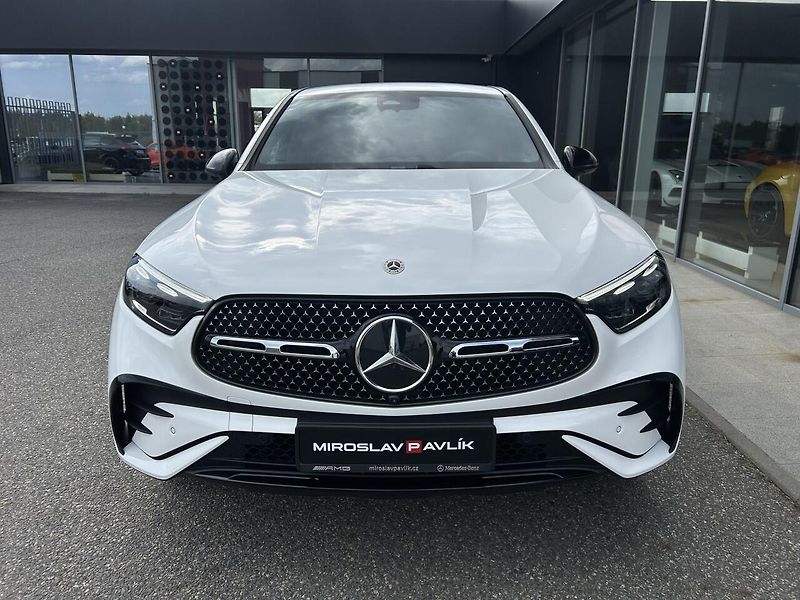 Mercedes-Benz GLC 200d 4MATIC kupé AMG - fotka 2 z 28