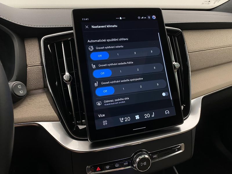 Volvo XC90 (2025) T8 AWD Plug-in DARK ULTRA - fotka 53 z 75