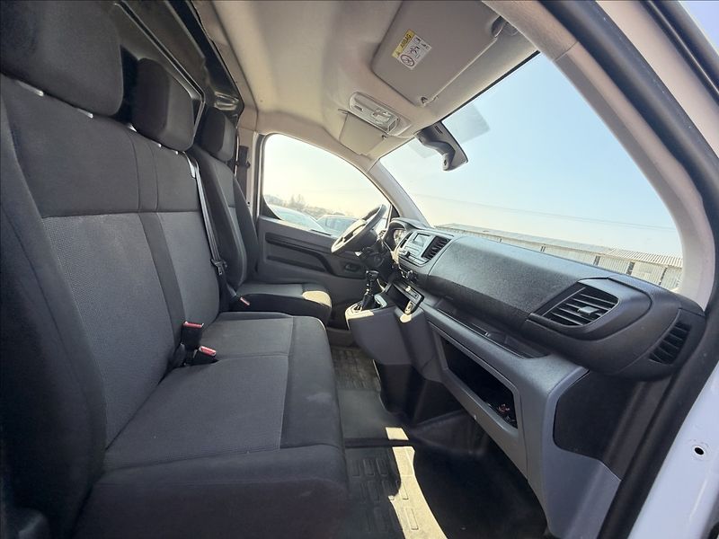 Citroën Jumpy 2,0 HDI 2023 LONG 36tKm - fotka 18 z 21