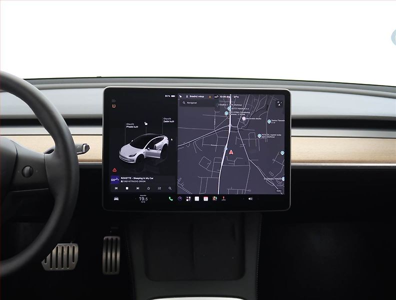 Tesla Model 3 (2023) Long Range 4WD 79kWh, SoH 95% - fotka 11 z 32