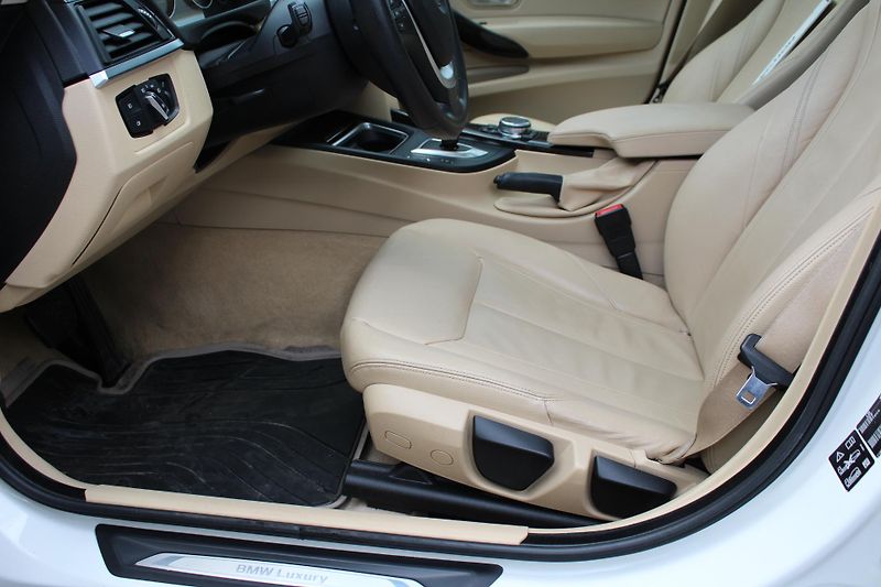 BMW Řada 3 xDrive Gran Turismo - fotka 12 z 24