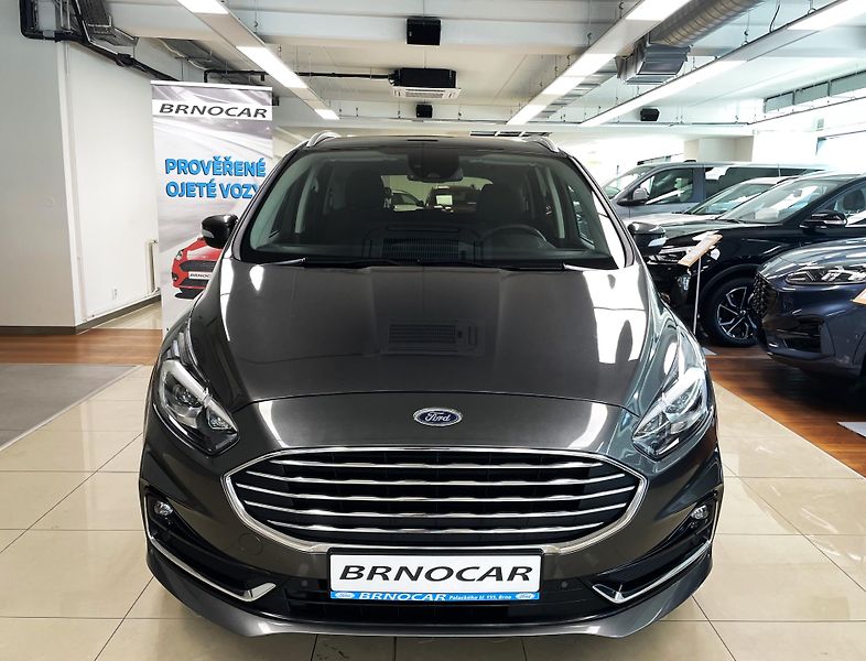 Ford S-MAX Titanium 2,0Ecoblue 110kW - fotka 2 z 30