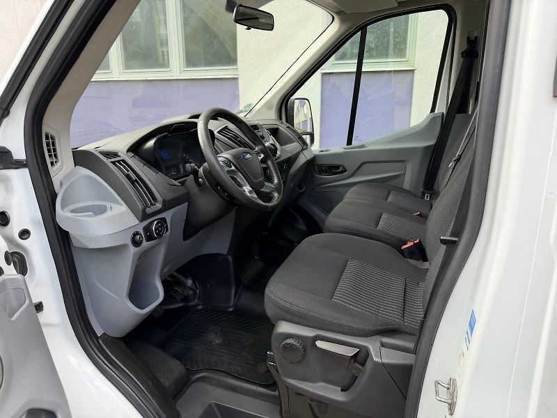 Ford Transit 2,0 TDCi / 3-sklopka / 1.maj.  - fotka 10 z 25