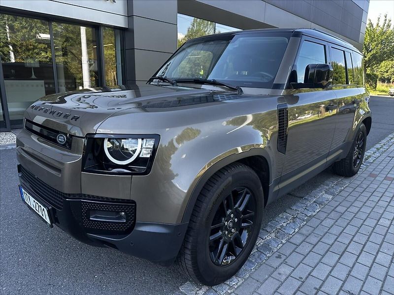 Land Rover Defender 2,0 - fotka 2 z 22