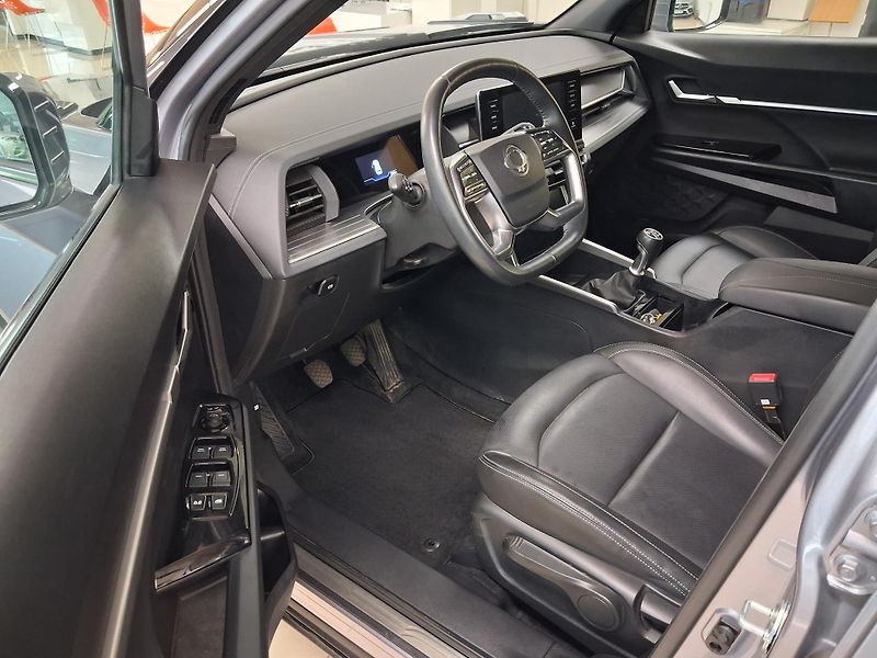 SsangYong Torres 1,5T-GDi 120kW STYLE MANUÁL,ČR - fotka 8 z 25