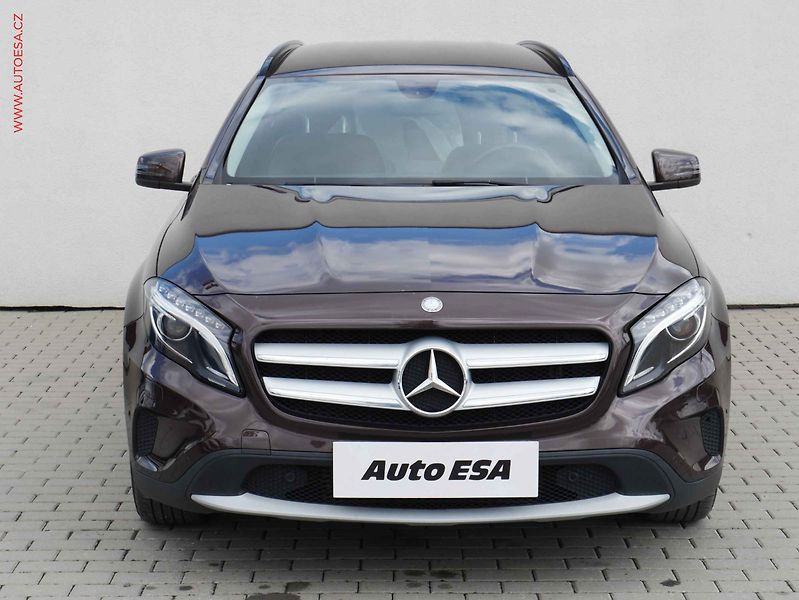 Mercedes-Benz GLA (2014) 2.2CDi 4Mat, 2.maj,ČR - fotka 2 z 22