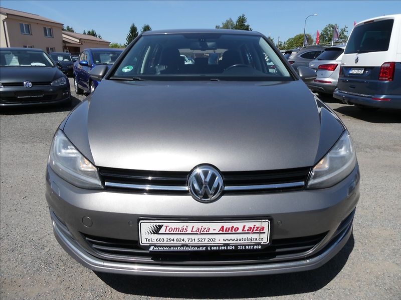 Volkswagen Golf 1,4 TSi 103kW DSG, webasto - fotka 2 z 51