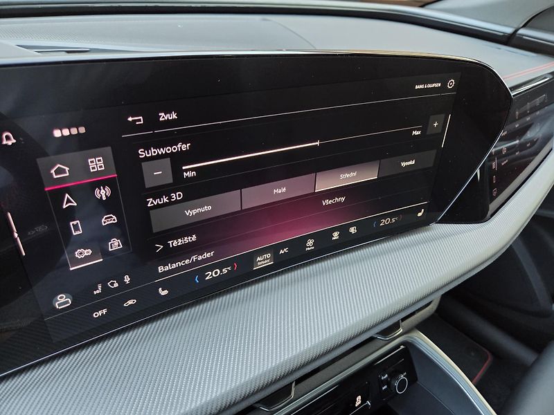 Audi Q5 TDi Q S-Line Vzduch Pano MAX!! - fotka 34 z 57