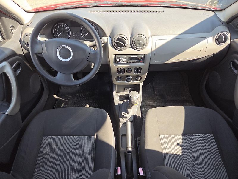 Dacia Sandero 1,4i 55kw NYNÍ VELKÝ SERVIS!  - fotka 8 z 11