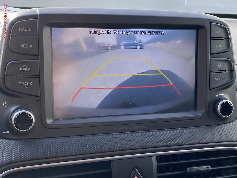Hyundai Kona (2018) 1.0 T-GDi, Navi, kamera - fotka 17 z 20