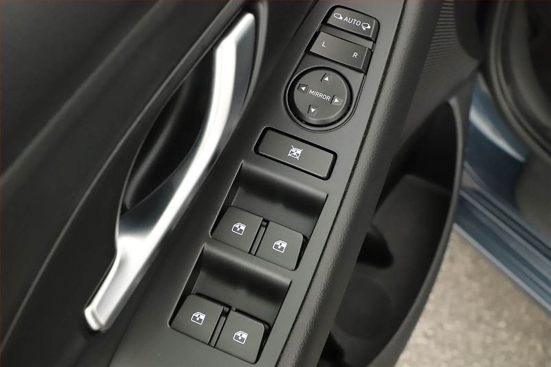 Hyundai i30 (2021) N-Line 1.5 T-GDI MHEV - fotka 14 z 17