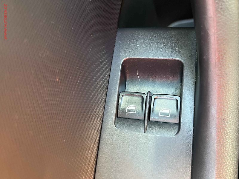 Škoda Rapid (2015) 1.6TDi, ČR, servis.kniha, AC - fotka 12 z 16