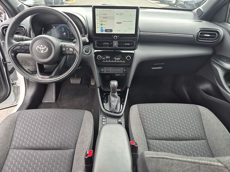 Toyota Yaris Cross 1,5 HEV FWD Style - fotka 7 z 18