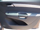 Volkswagen Sharan (2011) 2.0 TDI, 103 kW, 7 míst - náhled 16