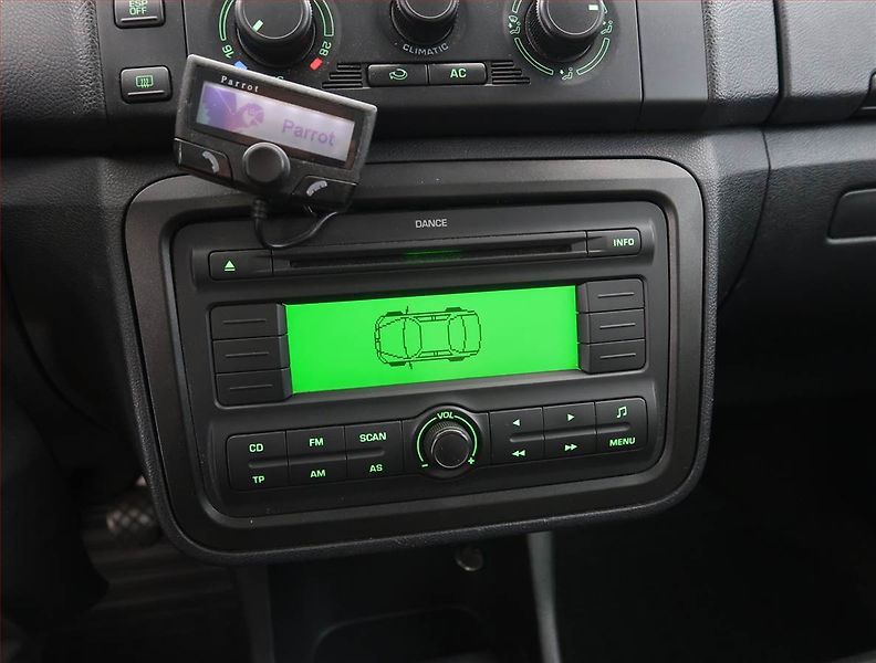 Škoda Roomster (2007) 1.4 16V, po STK, Tažné - fotka 14 z 18