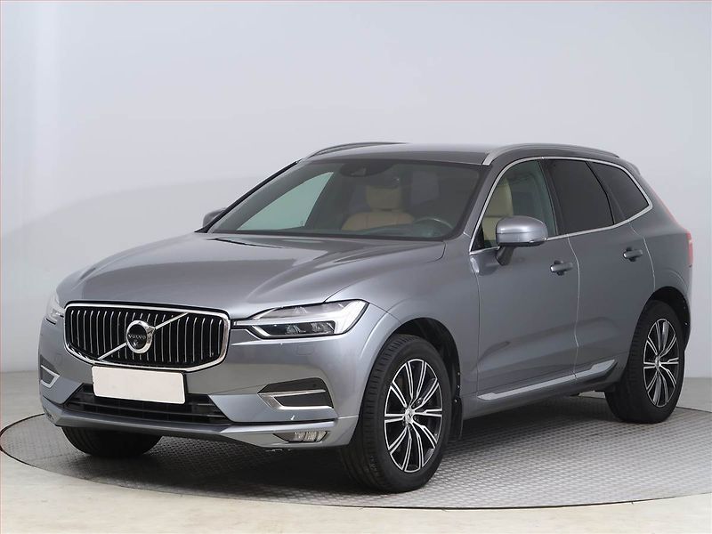 Volvo XC60 (2019) Inscription B4 AWD - fotka 2 z 15