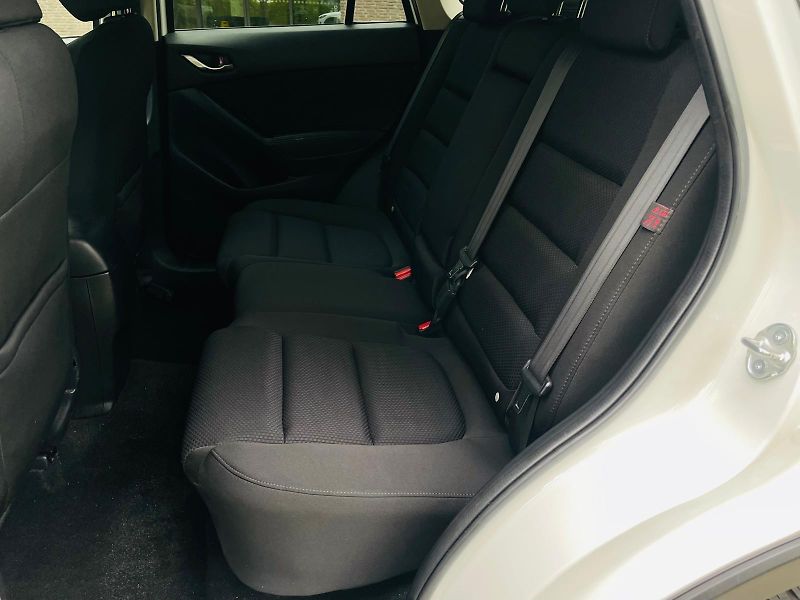 Mazda CX-5 2.0i VÝHŘEV SENZORY TAŽNÉ 2WD  - fotka 31 z 46