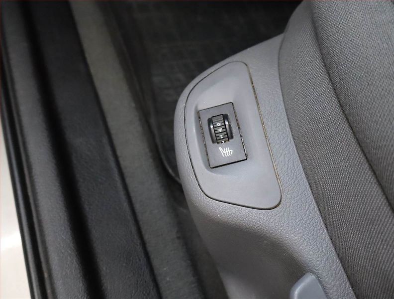 Peugeot 407 (2005) 1.6 HDi, Serv.kniha, nová STK - fotka 13 z 14