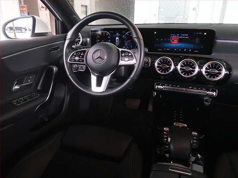 Mercedes-Benz Třídy A (2022) A 180 - fotka 7 z 18