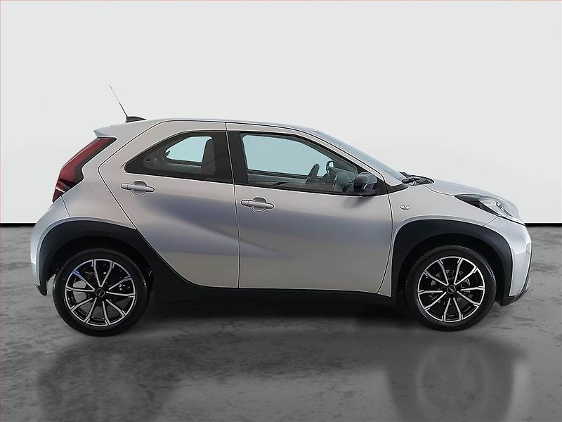 Toyota Aygo (2024) 1.0, Automat, Serv.kniha - fotka 6 z 16