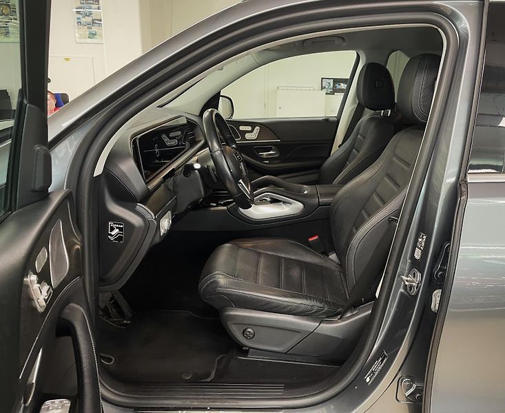 Mercedes-Benz GLE 300d, AMG-LINE, 1. MAJ., ČR - fotka 10 z 28
