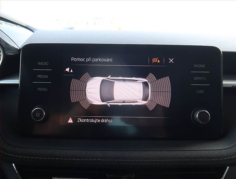 Škoda Fabia (2021) 1.0, Serv.kniha, Tempomat - fotka 15 z 18