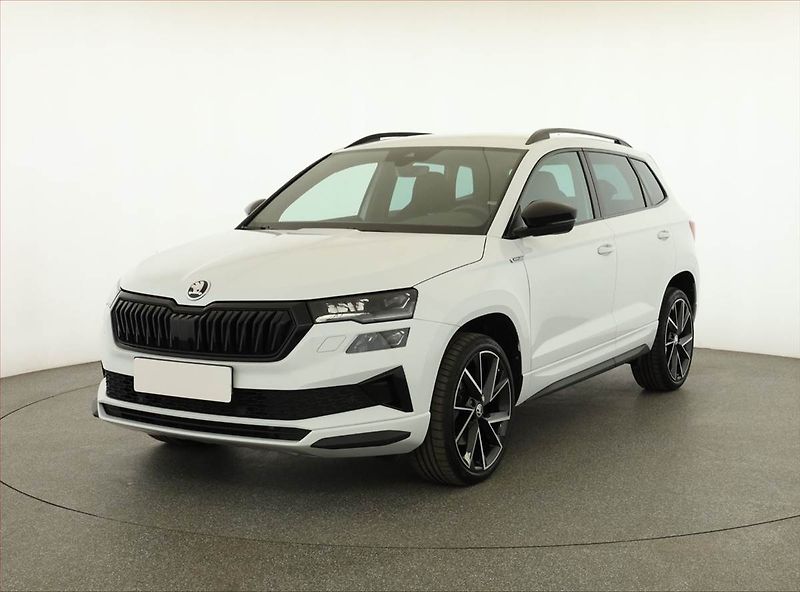 Škoda Karoq (2023) Sportline 1.5 TSI - fotka 2 z 18