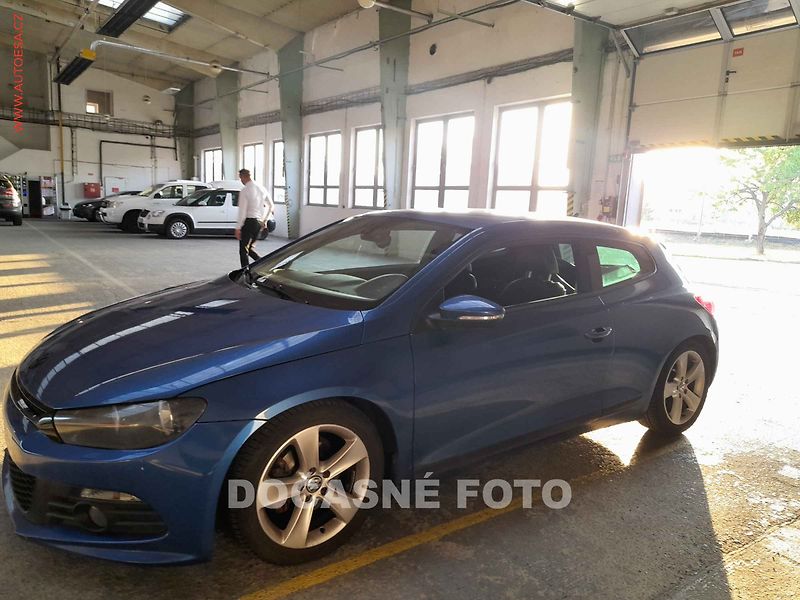 Volkswagen Scirocco (2009) 2.0, autoAC - fotka 1 z 3