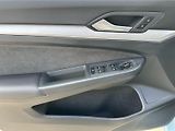 Volkswagen Golf Life 1.5 TSI 110kw M6 - náhled 17