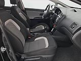 Kia Ceed (2017) 1.6 GDI, Serv.kniha, Navi - náhled 9