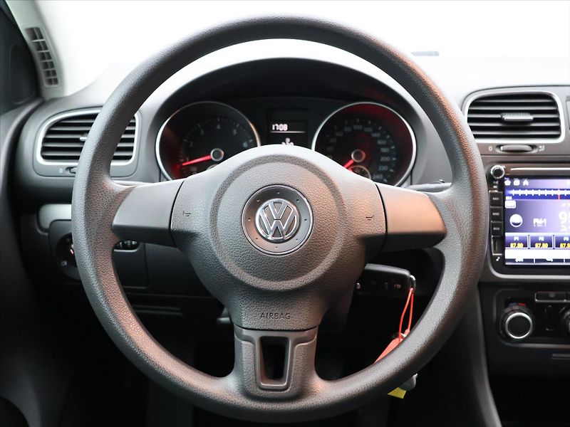 Volkswagen Golf 1,4 16V 59kW Klima Trendline - fotka 15 z 27