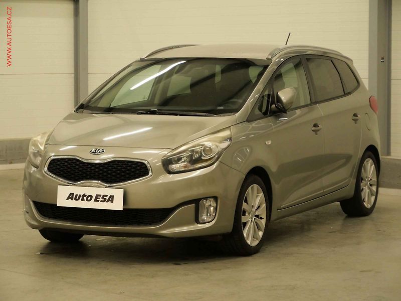 Kia Carens (2015) 1.7CRDI, ČR, AC, výhřev sed. - fotka 3 z 21