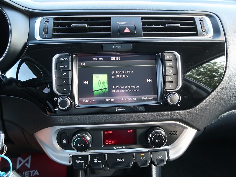 Kia Rio 1,3 CVVT,62kW,1majČR,Serv.kn. - fotka 14 z 30