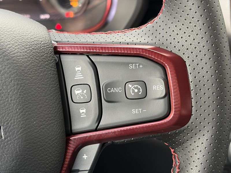 Dodge RAM (2026) 1500 REBEL V8 HEMI 2026 - fotka 24 z 47