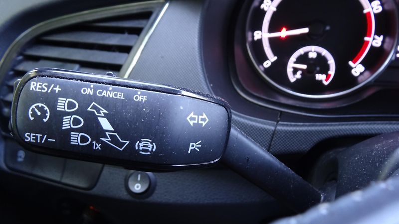 Škoda Fabia 1.0TSi Ambition + sada kol - fotka 13 z 15