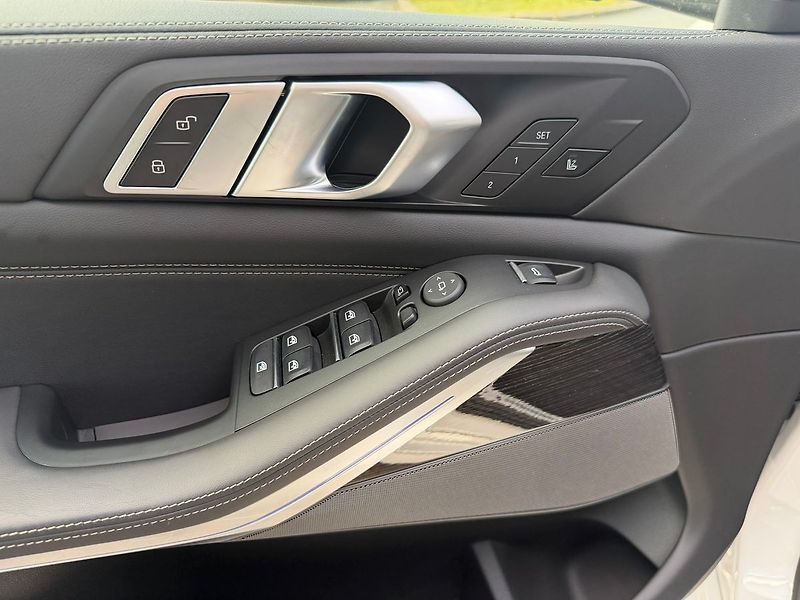 BMW X5 40xd Vzduch Ventilace Tažné - fotka 33 z 38