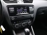 Škoda Octavia 2,0 TDI 135kW 4x4 DSG CZ Scout - náhled 17