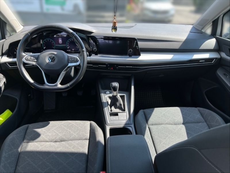 Volkswagen Golf 1,0 TSI 81 Life 5d - fotka 9 z 11