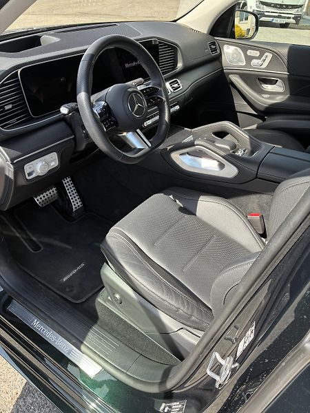 Mercedes-Benz GLE (2024) 450d 4MATIC - fotka 15 z 17